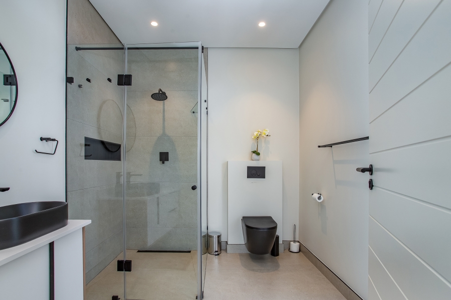 6 Bedroom Property for Sale in Pearl Valley at Val de Vie Western Cape